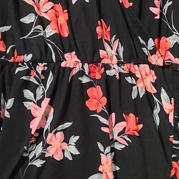 H & M Floral Dress‎ - Picture 4 of 5